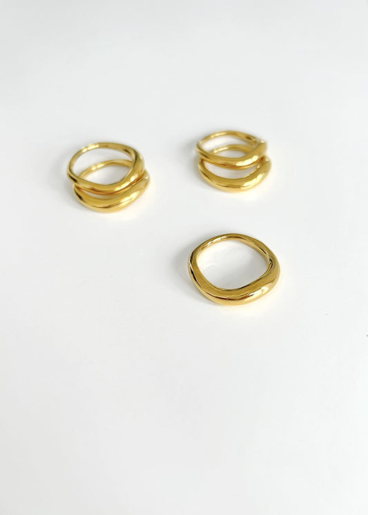 Anillo wave dorado