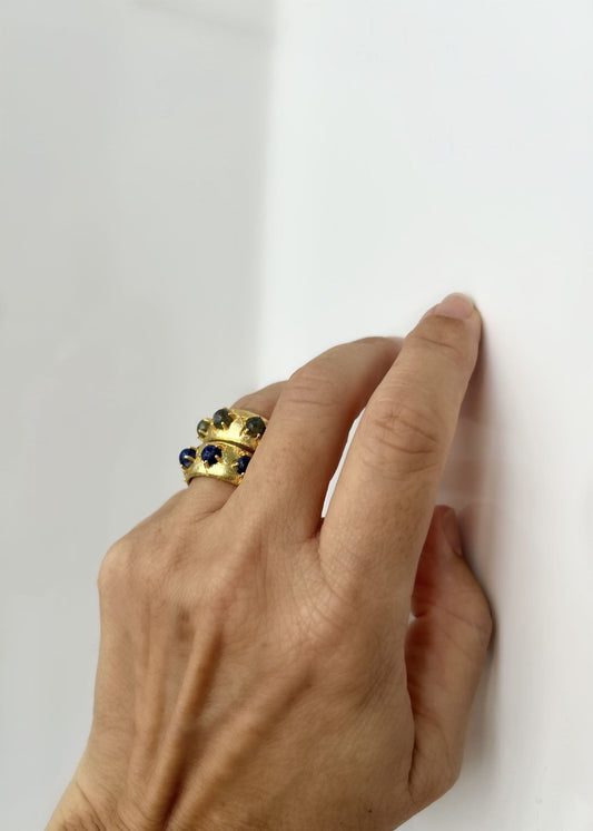 Anillo piedras