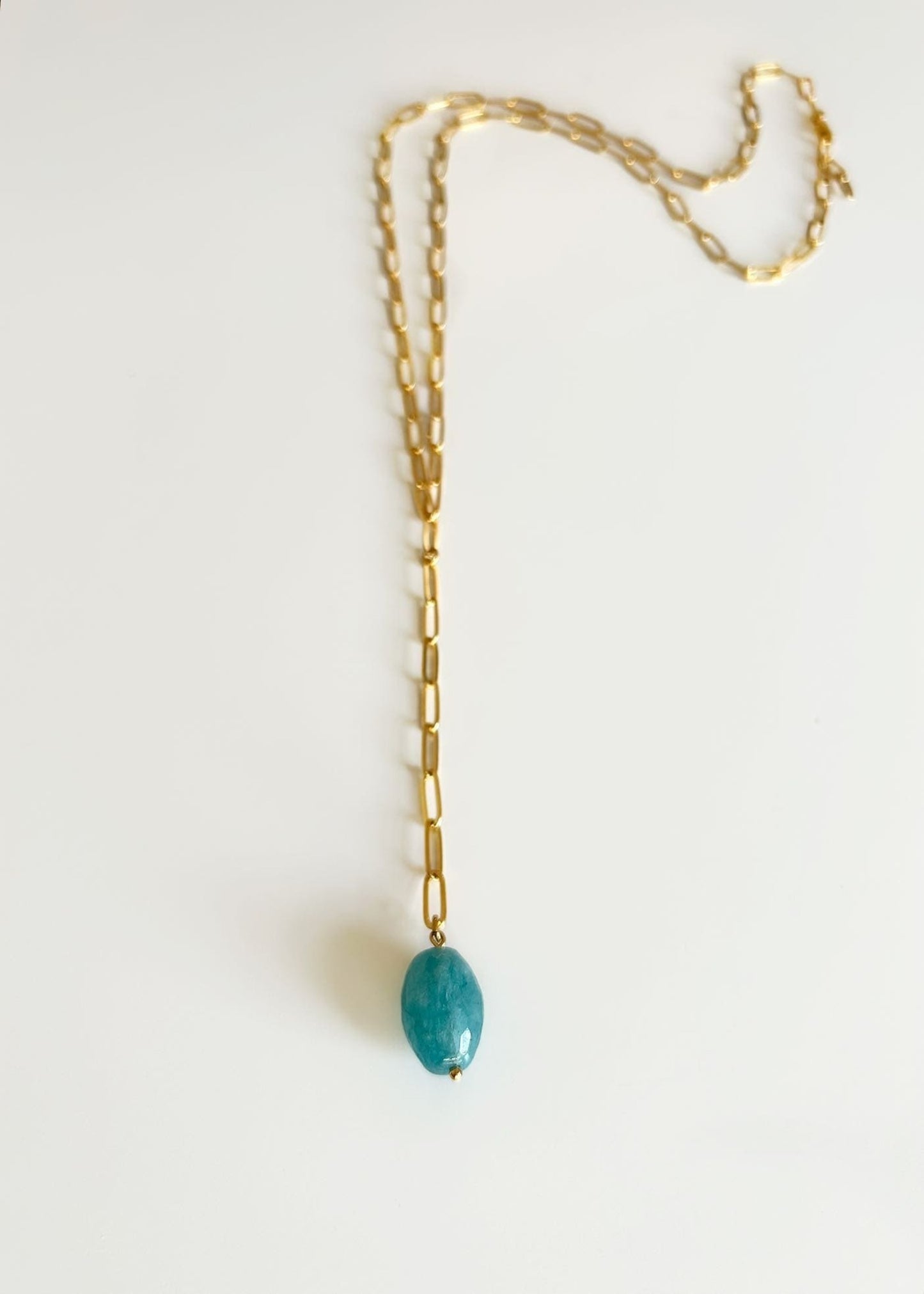 Collar con jade azul