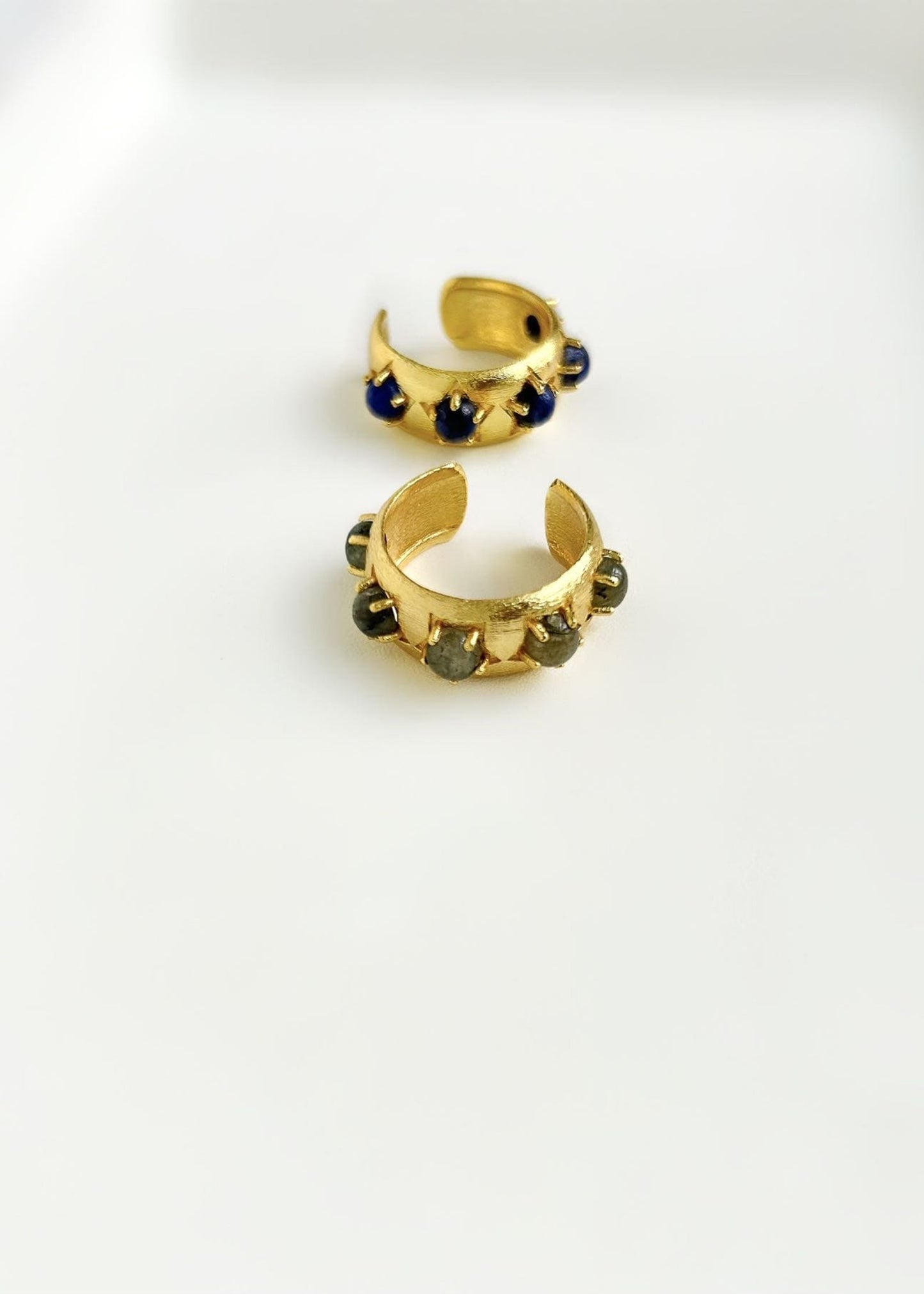 Anillo piedras