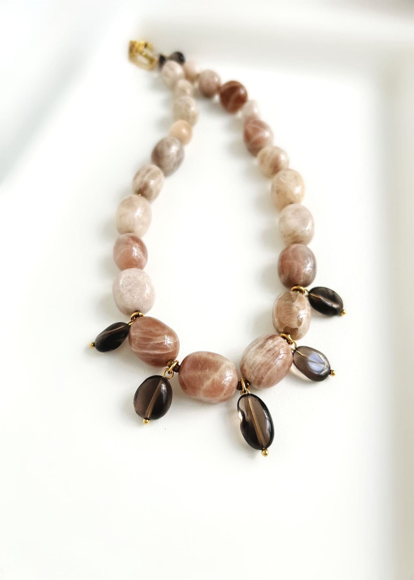 Gargantilla piedra sol