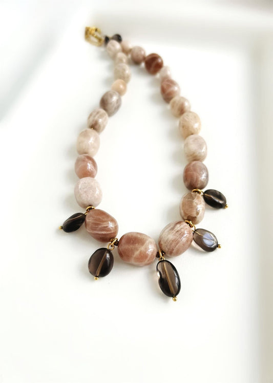 Gargantilla piedra sol