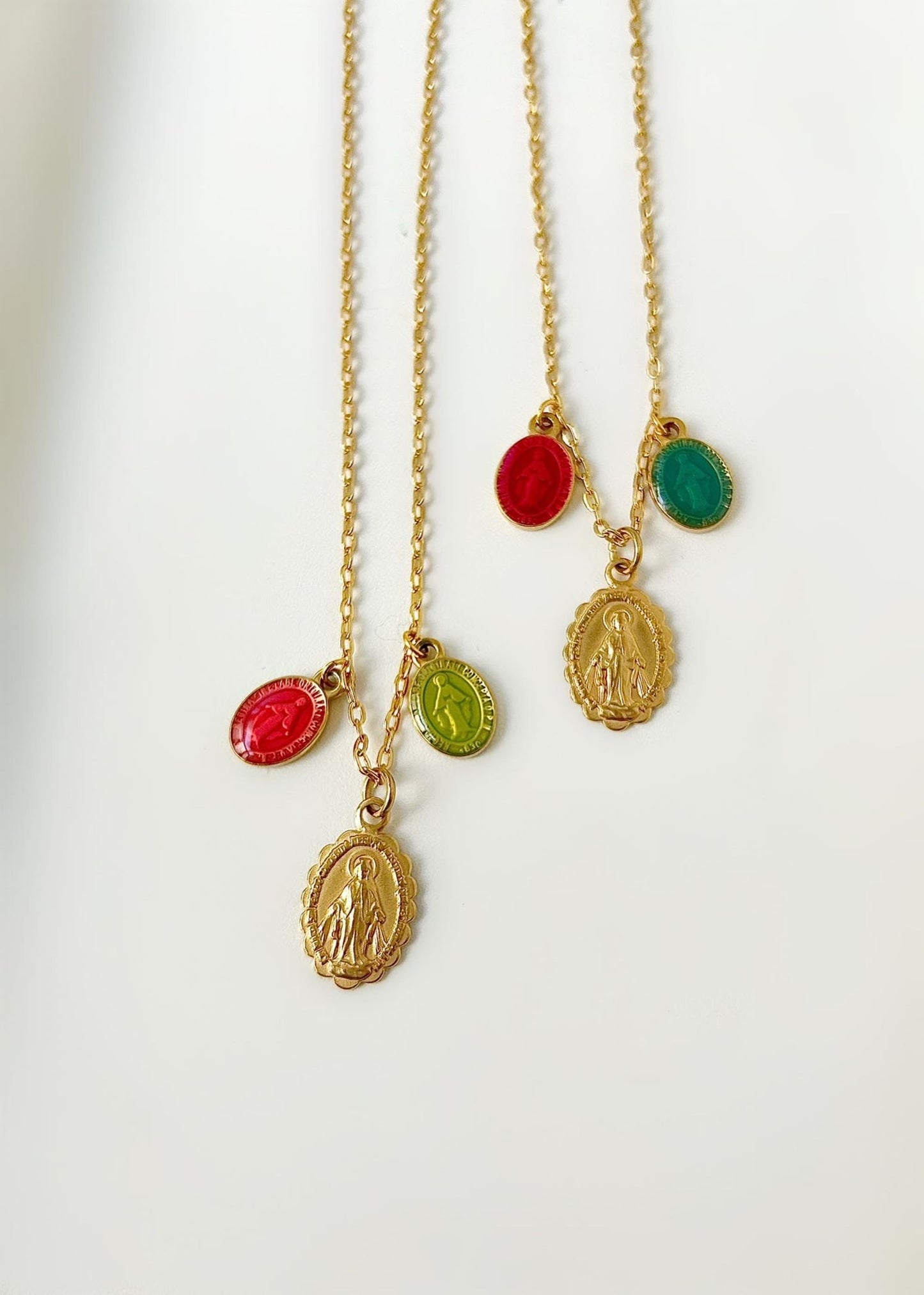 Gargantilla Virgen Milagrosa