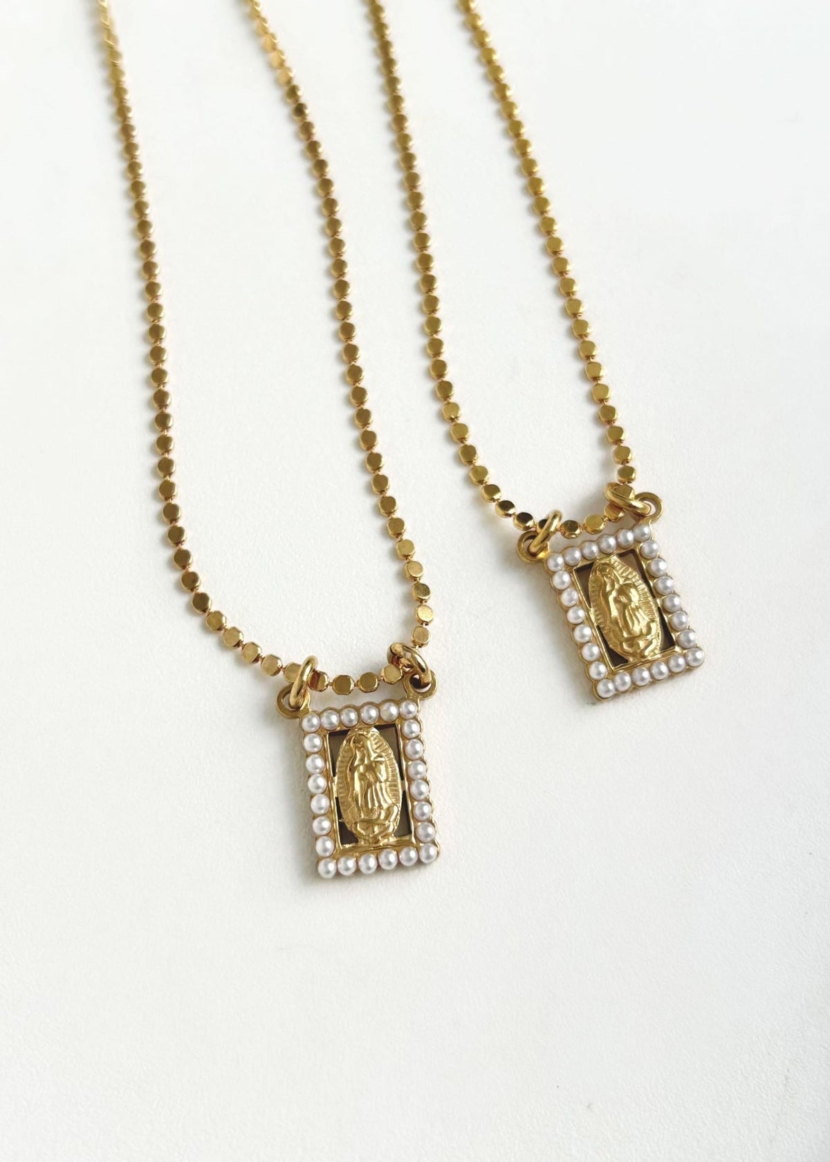 Medalla perlas Virgen de Guadalupe