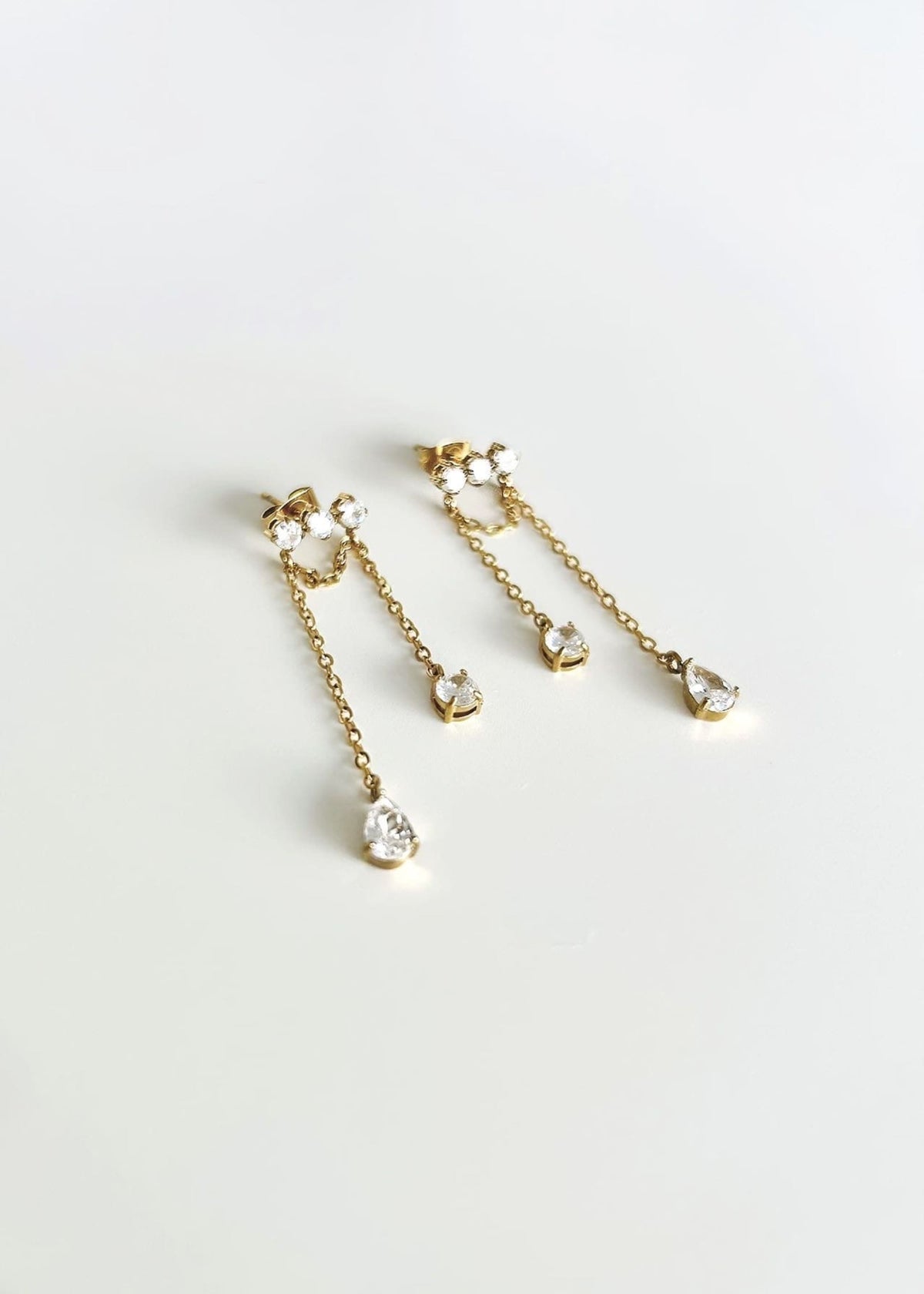 Pendientes cadena y circonitas
